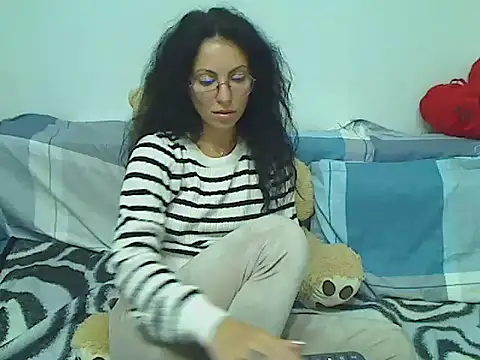 Emmatoo online show from April 9, 9:43 pm