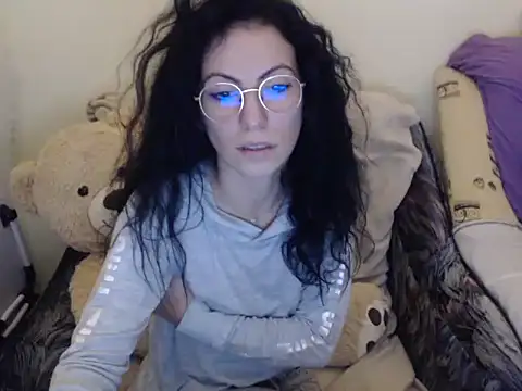 Emmatoo online show from January 8, 1:39 pm