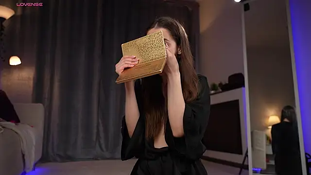 Amely Young online show from February 28, 2:22 am