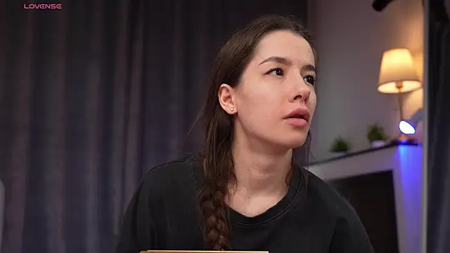 Amely Young online show from April 11, 1:24 am