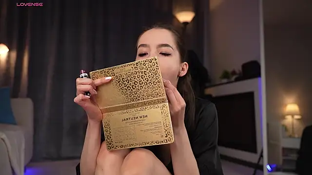 Amely Young online show from March 5, 1:24 am