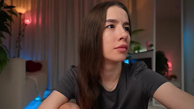 Amely Young online show from June 5, 1:32 am