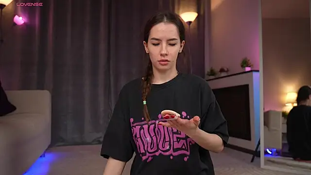 Amely Young online show from April 5, 1:34 am