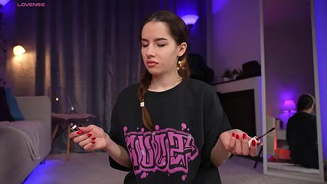 Amely Young online show from March 12, 1:33 am