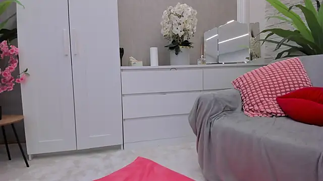 Jessy Jo online show from April 14, 7:02 am