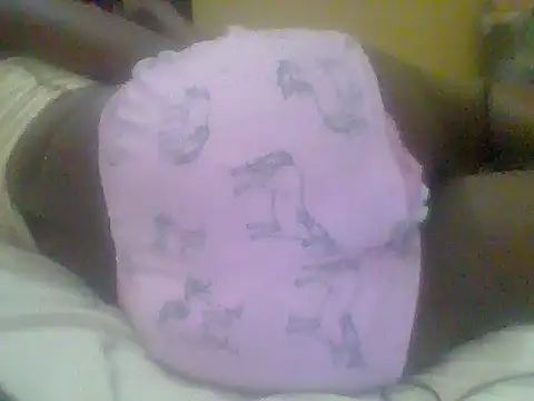 Snapshot of Pretty_ellahh chatting on November 9, 7:51 pm Pretty ellahh online show from November 9, 7:51 pm