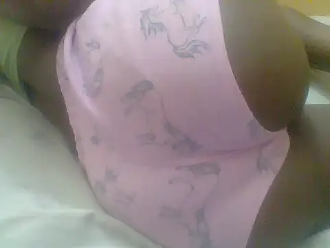 Snapshot of Pretty_ellahh chatting on July 10, 8:14 am Pretty ellahh online show from July 10, 8:14 am