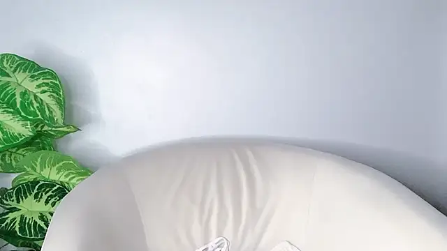 Snapshot of _Miyuki__ chatting on November 29, 2:44 am Miyuki online show from November 29, 2:44 am