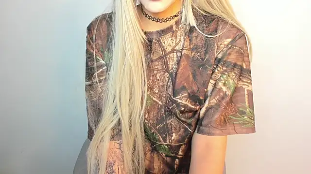 Snapshot of celestica_rose chatting on March 11, 8:30 am celestica rose online show from March 11, 8:30 am