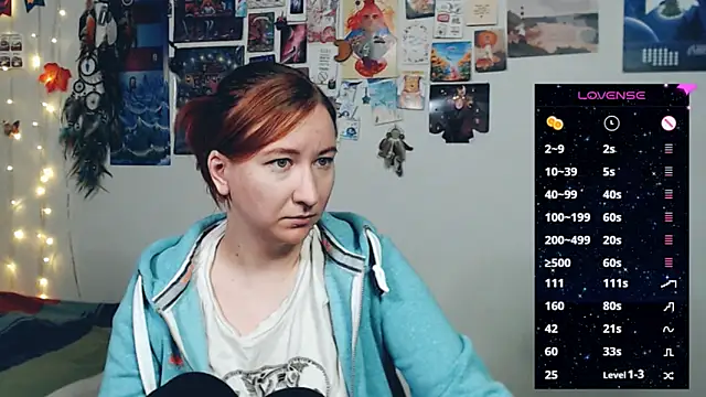 Snapshot of licentia__poetica chatting on December 16, 11:09 pm licentia poetica online show from December 16, 11:09 pm