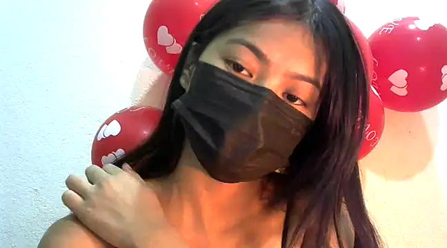 Snapshot of lusty_luxmi chatting on February 10, 11:55 pm lusty luxmi online show from February 10, 11:55 pm