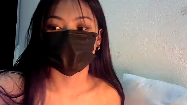 Snapshot of lusty_luxmi chatting on February 6, 1:54 pm lusty luxmi online show from February 6, 1:54 pm