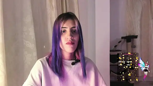 Snapshot of linnie_ chatting on December 12, 8:25 am linnie online show from December 12, 8:25 am