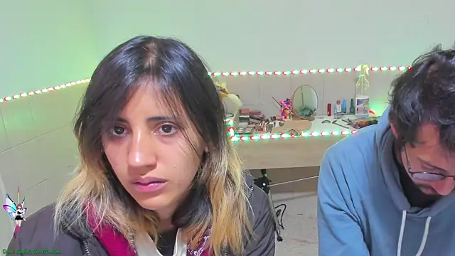 Snapshot of linnie_ chatting on September 18, 6:55 pm linnie online show from September 18, 6:55 pm