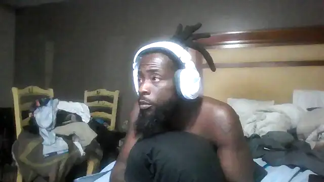 Snapshot of Mrbbc803 chatting on October 7, 9:32 am Mrbbc803 online show from October 7, 9:32 am
