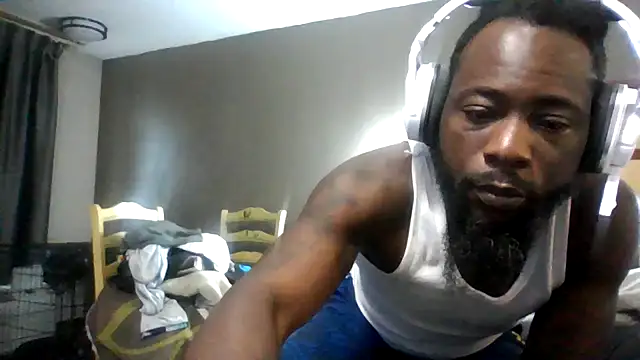 Snapshot of Mrbbc803 chatting on October 7, 9:38 pm Mrbbc803 online show from October 7, 9:38 pm
