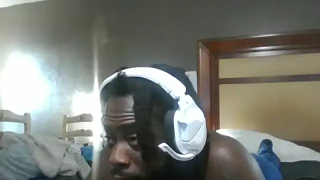 Snapshot of Mrbbc803 chatting on October 13, 9:38 pm Mrbbc803 online show from October 13, 9:38 pm