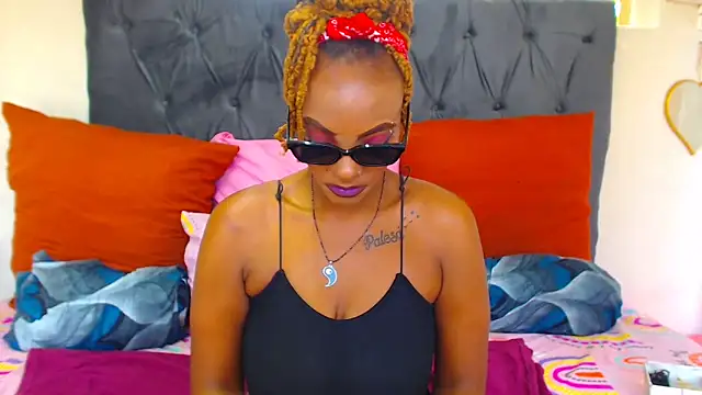 SAVAGExBOO online show from February 27, 11:39 am