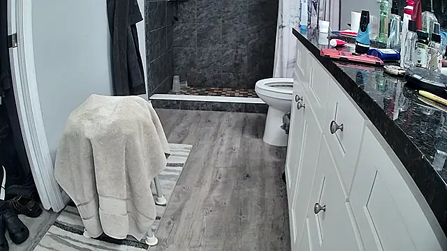 lou63ponce online show from November 3, 9:18 pm