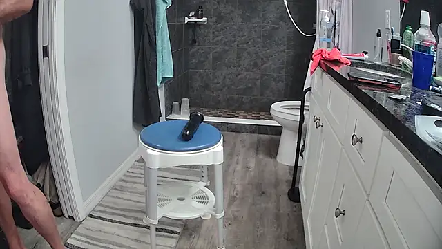 lou63ponce online show from March 7, 10:59 pm