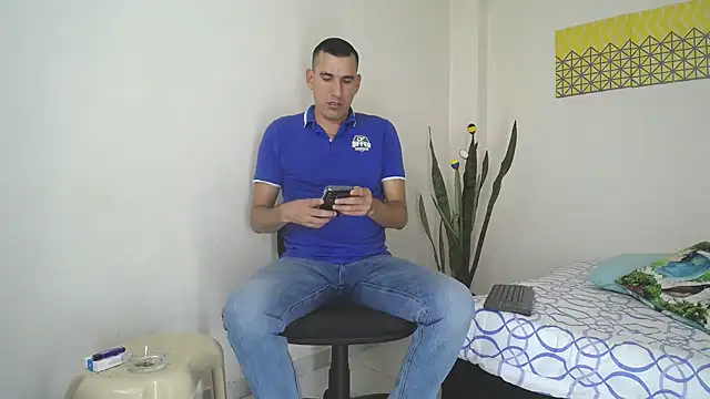Snapshot of jayydenandjacob chatting on March 8, 6:47 pm jayydenandjacob online show from March 8, 6:47 pm