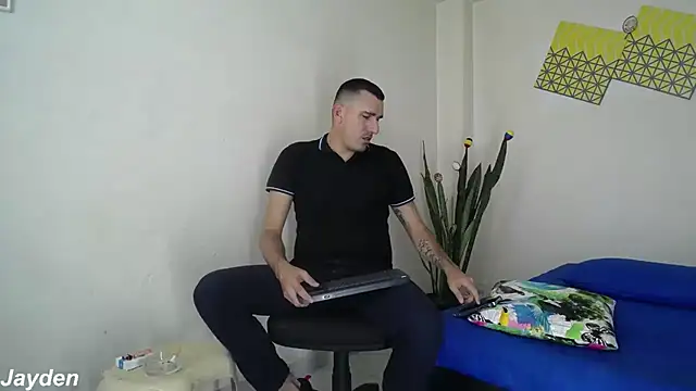 Snapshot of jayydenandjacob chatting on October 25, 7:25 pm jayydenandjacob online show from October 25, 7:25 pm