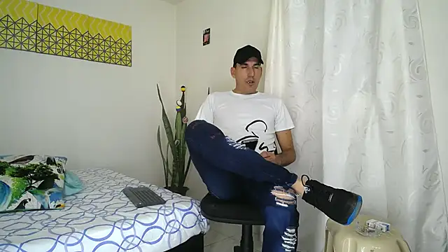 Snapshot of jayydenandjacob chatting on February 26, 7:32 pm jayydenandjacob online show from February 26, 7:32 pm