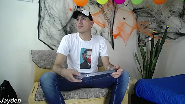 Snapshot of jayydenandjacob chatting on October 30, 7:22 pm jayydenandjacob online show from October 30, 7:22 pm