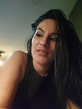 Pamela Rosal online show from December 21, 1:30 am