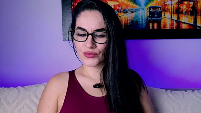 Pamela Rosal online show from April 3, 1:23 am