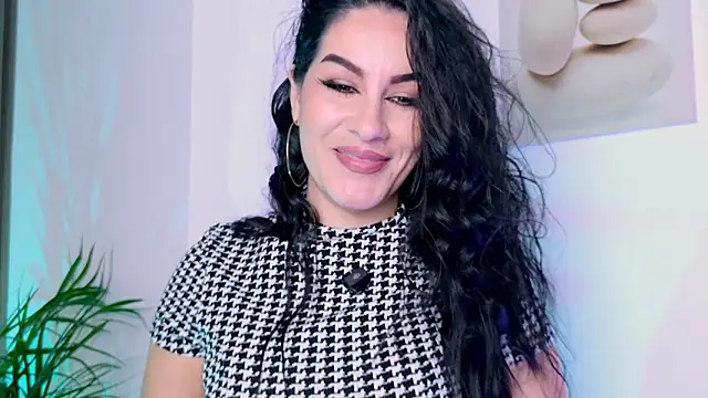 Pamela Rosal online show from April 13, 12:53 pm