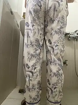 -SingleMom- online show from November 9, 12:47 am