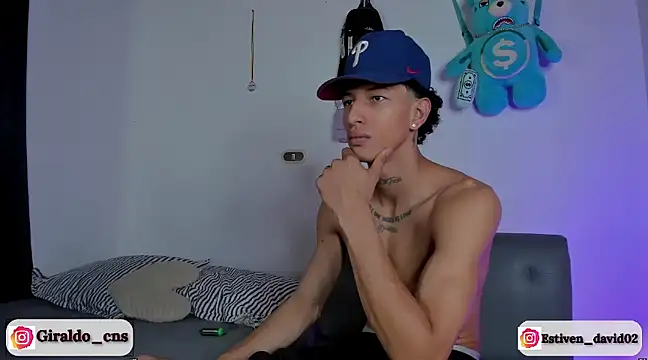 Snapshot of Giraldo_cns chatting on December 7, 6:48 am Giraldo cns online show from December 7, 6:48 am