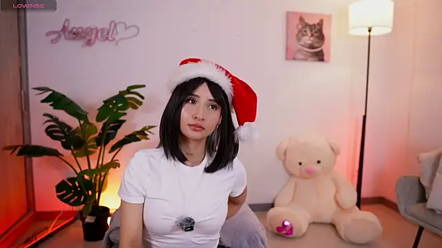 Angeeel  online show from December 17, 4:06 am