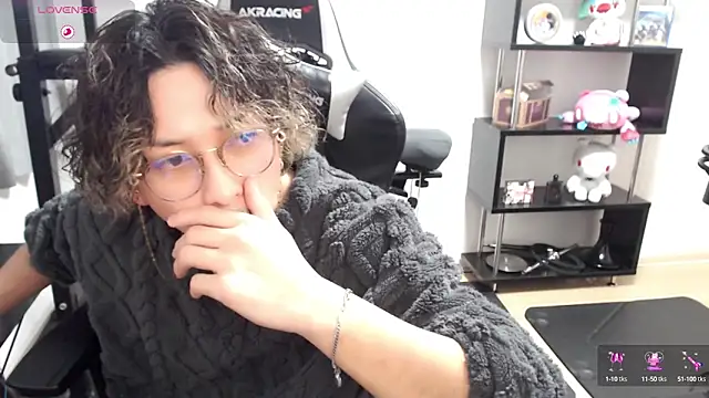 Snapshot of Shizukuu chatting on March 12, 7:04 pm Shizukuu online show from March 12, 7:04 pm