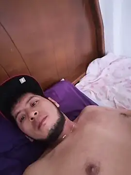 Snapshot of Quimiquieres chatting on October 28, 8:08 pm Quimiquieres online show from October 28, 8:08 pm