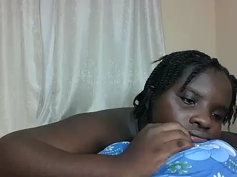 hotebbbyy online show from December 15, 2:17 am