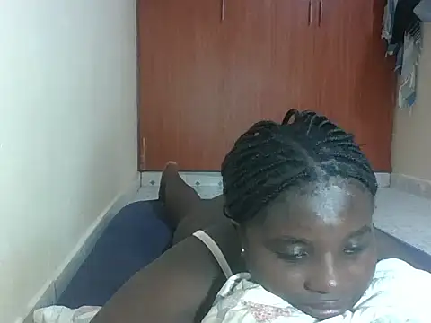 hotebbbyy online show from May 24, 6:35 am