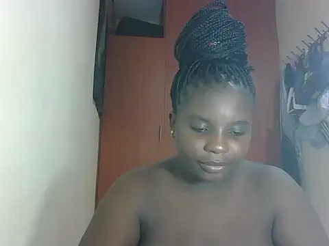 hotebbbyy online show from May 13, 12:23 pm