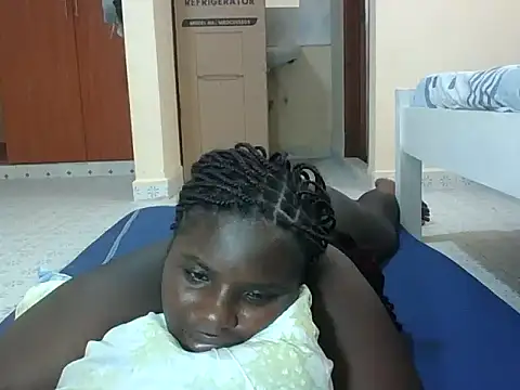 hotebbbyy online show from January 19, 6:39 am