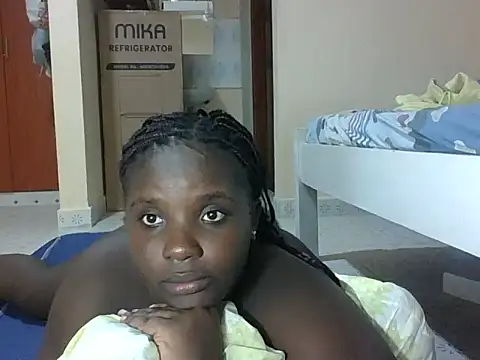 hotebbbyy online show from January 18, 5:05 pm