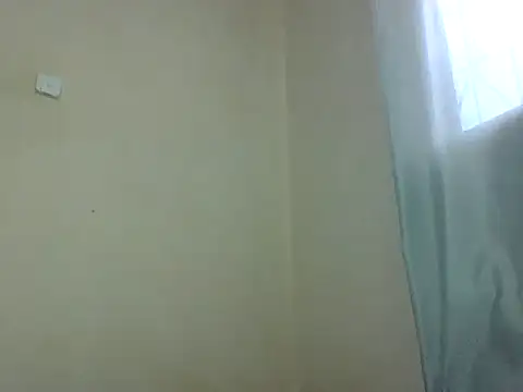 hotebbbyy online show from November 29, 11:21 am