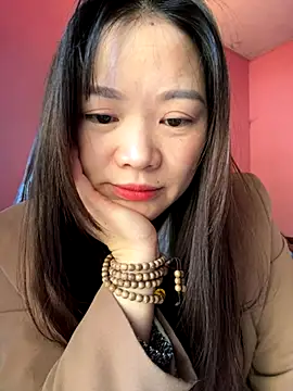 Snapshot of Hellen_111 chatting on November 23, 8:13 am Hellen 111 online show from November 23, 8:13 am