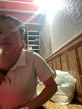 Snapshot of Hellen_111 chatting on December 14, 3:28 pm Hellen 111 online show from December 14, 3:28 pm