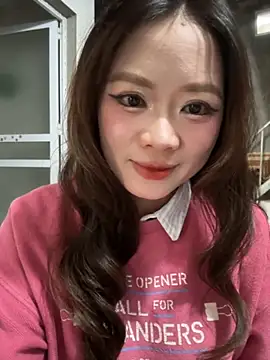 Snapshot of Hellen_111 chatting on October 28, 8:13 am Hellen 111 online show from October 28, 8:13 am