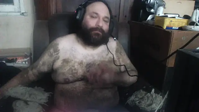 Snapshot of hairyhulk chatting on October 11, 4:02 am hairyhulk online show from October 11, 4:02 am