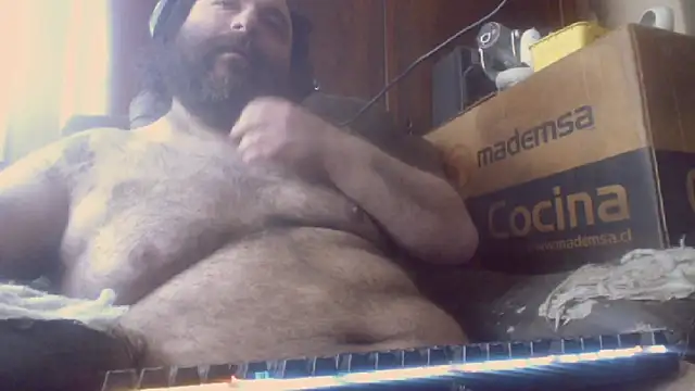 Snapshot of hairyhulk chatting on October 27, 5:36 pm hairyhulk online show from October 27, 5:36 pm