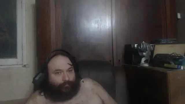 Snapshot of hairyhulk chatting on January 26, 6:59 am hairyhulk online show from January 26, 6:59 am