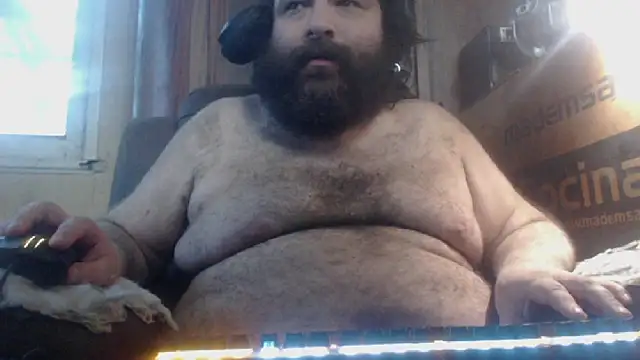 Snapshot of hairyhulk chatting on January 10, 10:50 am hairyhulk online show from January 10, 10:50 am