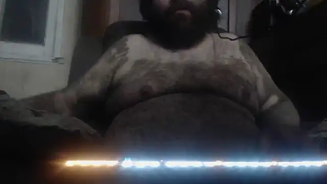 Snapshot of hairyhulk chatting on October 12, 7:32 am hairyhulk online show from October 12, 7:32 am